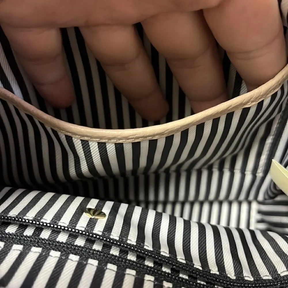 Kate Spade New York Healy Lane Lawrie Leather Adjustable Shoulder Magnetic Bag